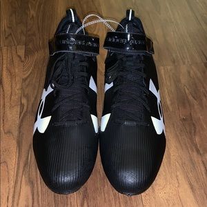NWOT Under Armour Cleats